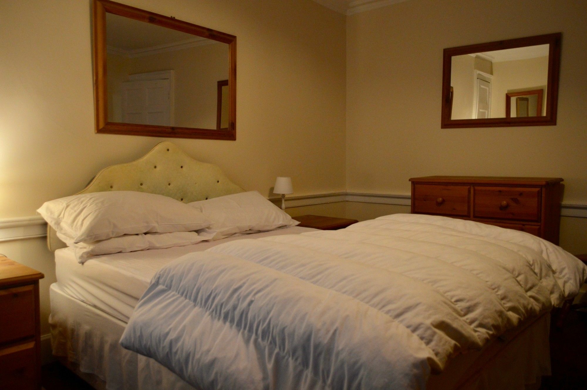 Central 1 Bedroom Apartment Sleeps 2 Edinburgh Exterior photo